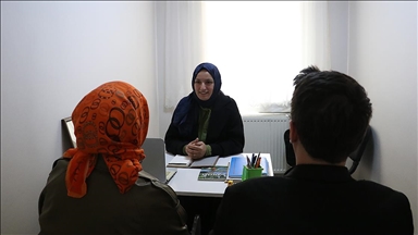 Belediyenin "Aile Yılı"nda kurduğu dernekle yuvaların dağılması önleniyor