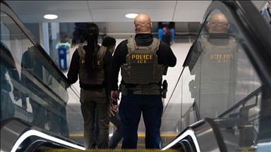 Le Sénat américain adopte un financement du DHS incluant le paiement des agents TSA