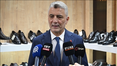 Ticaret Bakanı Bolat, AYMOD Uluslararası Ayakkabı Moda Fuarı'nda konuştu: Türkiye olarak ön açıcı olduk