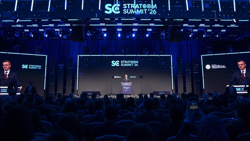 Experts debate risks and opportunities of AI at Stratcom Summit in Istanbul
