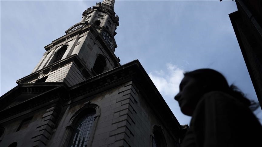 Agression sexuelle dans le périscolaire à Paris:  Ségolène Royal réclame des recrutements prioritairement féminins