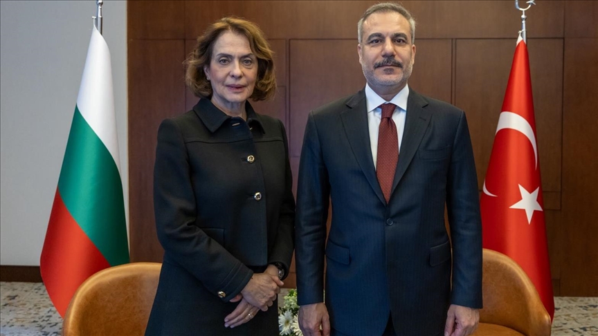 Turkish foreign minister meets Bulgarian counterpart in Istanbul