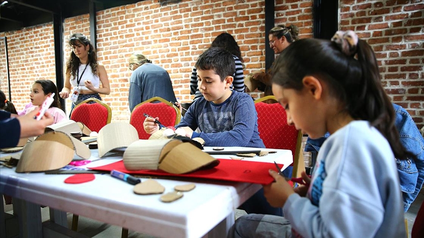 Devlet Tiyatroları Sabancı Uluslararası Adana Tiyatro Festivali sürüyor 