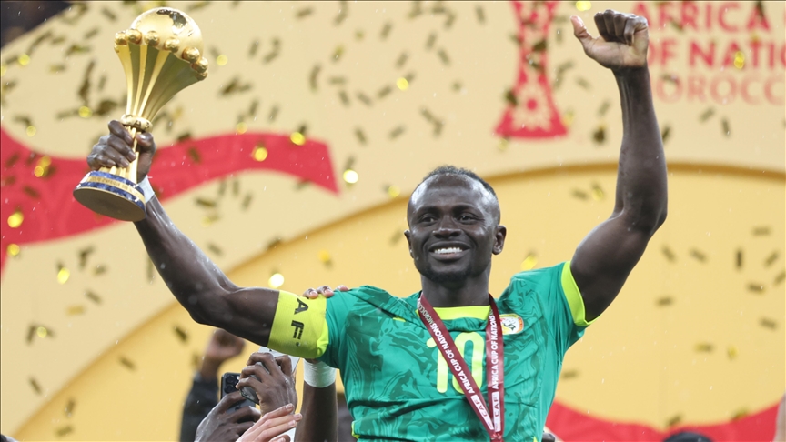 Le Sénégal présente le trophée de la CAN 2025 et organise un grand show festif au Stade de France