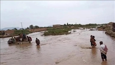 اليمن.. تضرر 1370 أسرة نازحة جراء الأمطار والعواصف في الجوف