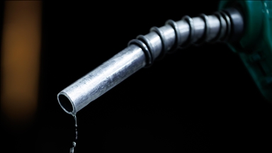 İngiltere'de bazı akaryakıt istasyonlarında "geçici tedarik kısıtı" yaşandığı bildirildi