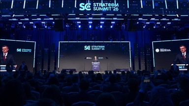 Experts debate risks and opportunities of AI at Stratcom Summit in Istanbul
