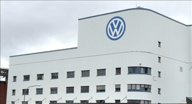 Le PDG de Volkswagen confirme des pourparlers de coopération avec des entreprises de défense
