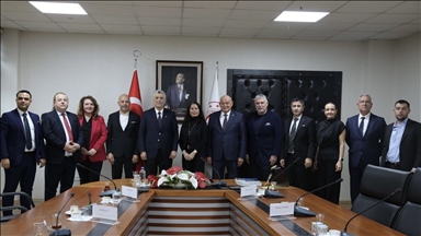 Bakan Bolat, Tesisat ve İnşaat Malzemecileri Derneği yönetimini kabul etti