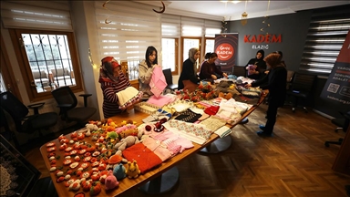 Elazığ'da kadınlar Gazze'ye destek için birlikte üretiyor