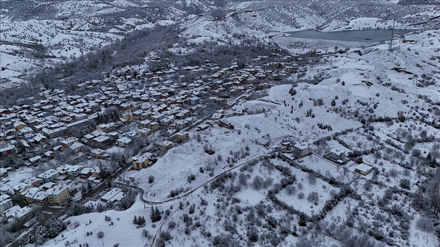 Isparta'da kar manzaraları havadan görüntülendi