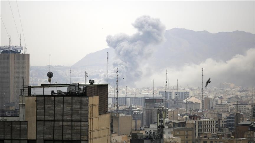 ارتش اسرائیل: تاسیسات موشکی و دفاعی در تهران را هدف قرار دادیم