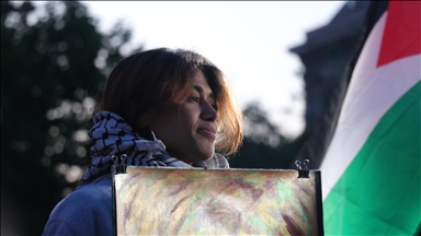 Canada: l'eurodéputée Rima Hassan empêchée d'entrer sur le territoire, des organisations appellent à annuler la décision