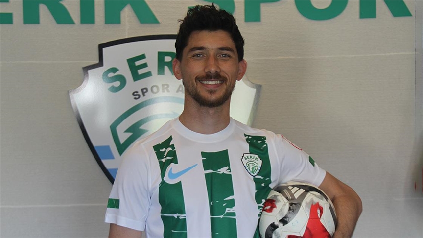 Kosovalı futbolcu Topalli, play-off finalinde Türkiye'yi favori görüyor