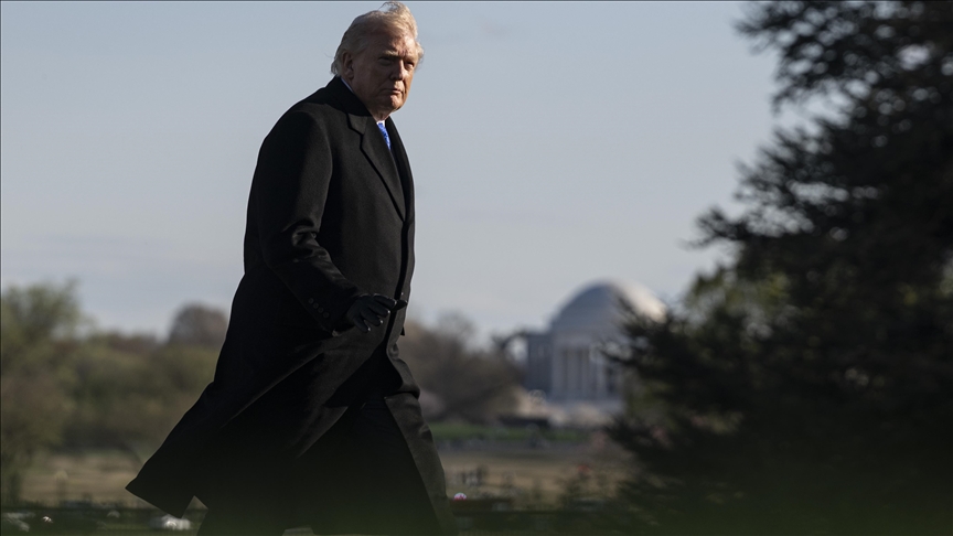 Trump affirme que les États-Unis négocient avec le président du Parlement iranien