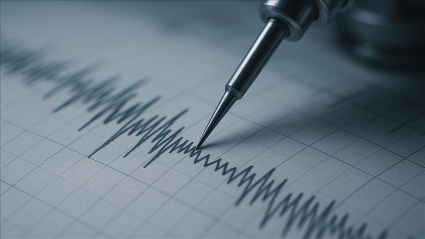 Li Vanuatuya ku welatekî giravî yê Pasîfîkê ye bi mezinahiya 7,3yan erd hejiya
