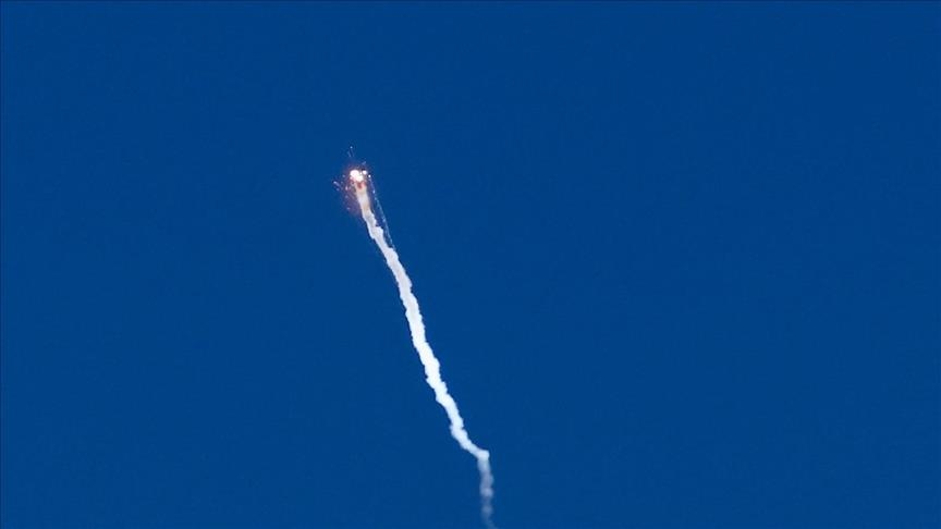 ئێران بە ١١ مووشەکی بالیستیکی و ٢٧ فڕۆکەی بێ فڕۆکەوان هێرشی کردە سەر ئیمارات