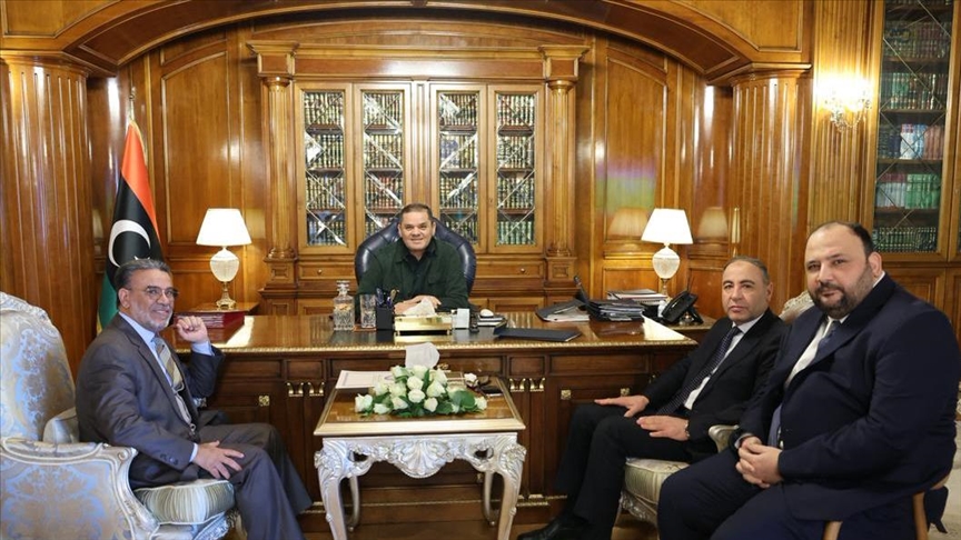 الدبيبة يؤكد على حقوق ليبيا في مياهها خلال مناقشات مع مالطا واليونان