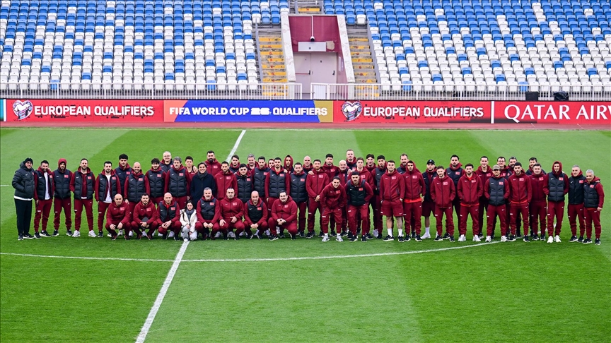 A Milli Futbol Takımı, Kosova maçı için Priştine'de
