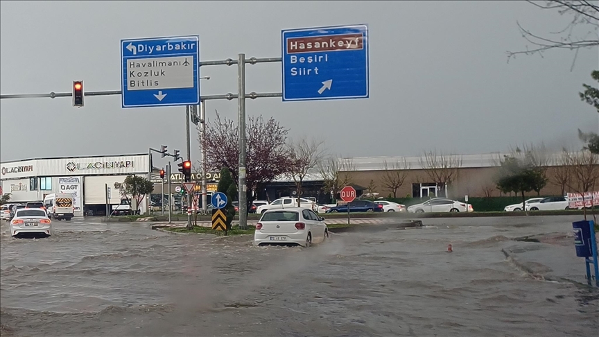 Li Batmanê barana gur barî