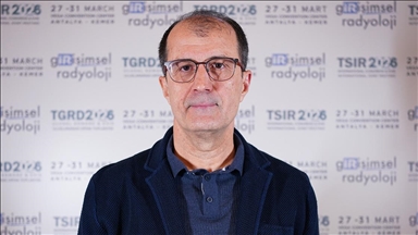 Bacakta ve kolda ani tek taraflı şişlik toplardamar pıhtısının habercisi