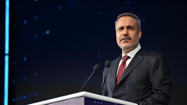 Turkish foreign minister hold calls with Iranian, Pakistani counterparts 