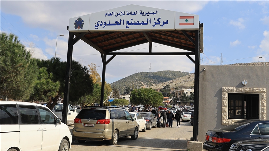 عبور 200 ألف شخص من لبنان إلى سوريا بسبب الهجمات الإسرائيلية