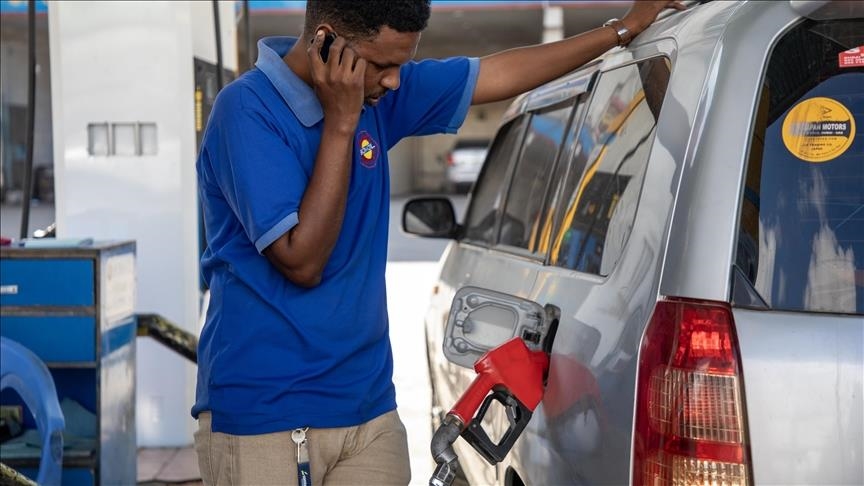 Harga minyak WTI melonjak di atas 5 persen akibat ketegangan Timur Tengah