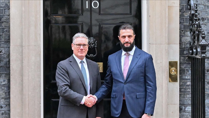 دیدار احمد الشرع و کی‌یر استارمر بر سر آینده سوریه