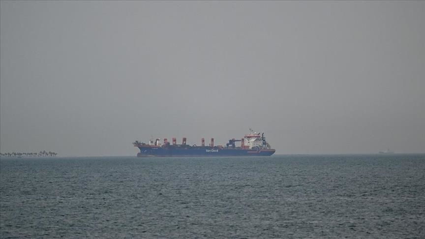 2 large Chinese container ships transit Strait of Hormuz in 2nd attempt amid Mideast conflict