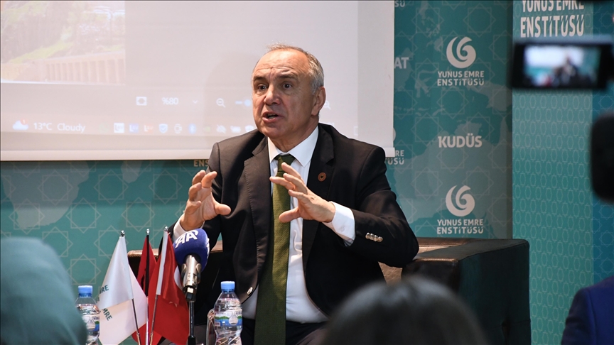 instituti-yunus-emre-ne-tirane-organizon-bisede-me-ish-ambasadorin-genci-mucaj