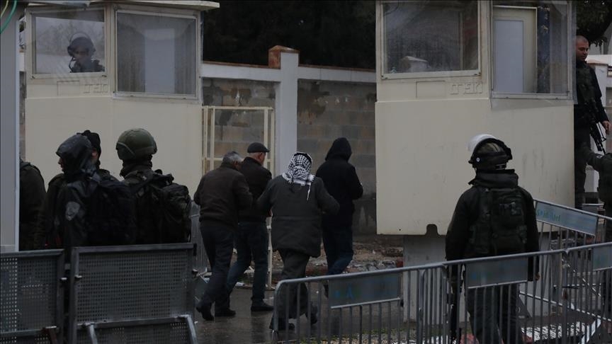 اقتحامات إسرائيلية بالضفة ومواجهات بعد إقرار قانون إعدام الأسرى