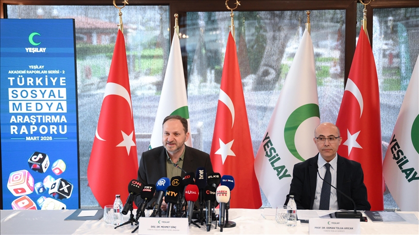 Yeşilay "Türkiye Sosyal Medya Araştırma Raporu" açıklandı