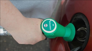  Од утре цените на горивата во ОАЕ ќе се зголемат од 30% до 70%