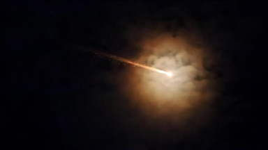 ОАЕ: Нашите сили активно ги пресретнуваат ракетите и беспилотните летала