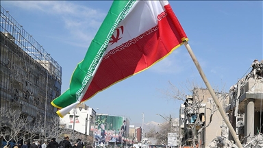 پازوکی: سه قوه ایران در یک صف واحد مشغول اداره کشورند