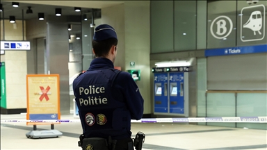 Belgium deploys soldiers to patrol Brussels metro, train stations