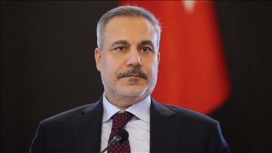 پەیوەندی تەلەفۆنی هاکان فیدان لەگەڵ هاوتا ئێرانییەکەی عەراقچی و پاکستانییەکەی ئیسحاق دار