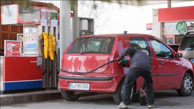 Vlada Slovenije ukida dnevno ograničenje točenja goriva