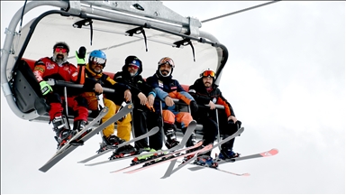 Li Sariqamîşa ku berf gihîştiye nêzîkî 2 mêtroyan heyama xweşiqitandinê dewam dike