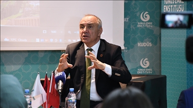 Instituti Yunus Emre në Tiranë organizon bisedë me ish-ambasadorin Genci Muçaj