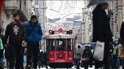 İstiklal Caddesi'ni ziyaret edenlerin sayısı 2025'te 107 milyonla rekor kırdı