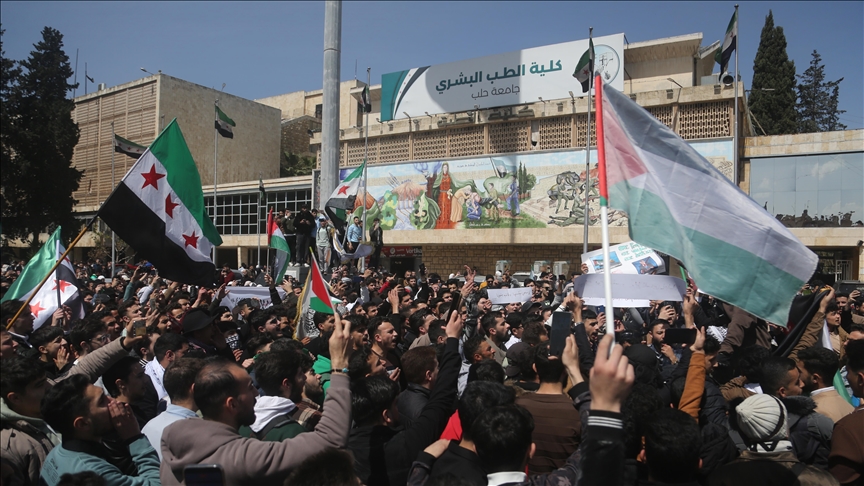 دمشق.. مظاهرة للتنديد بالقانون الإسرائيلي بشأن إعدام الأسرى الفلسطينيين