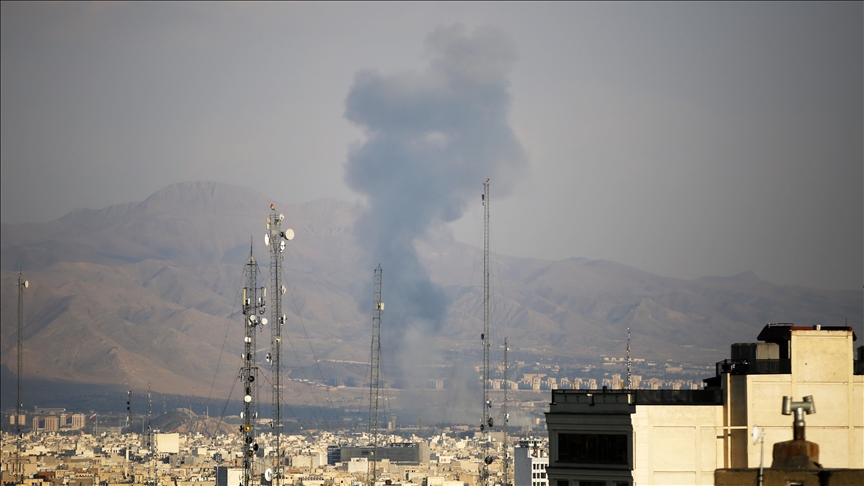 إسرائيل تدعي تنفيذ 400 غارة على بنى تحتية بطهران في يومين