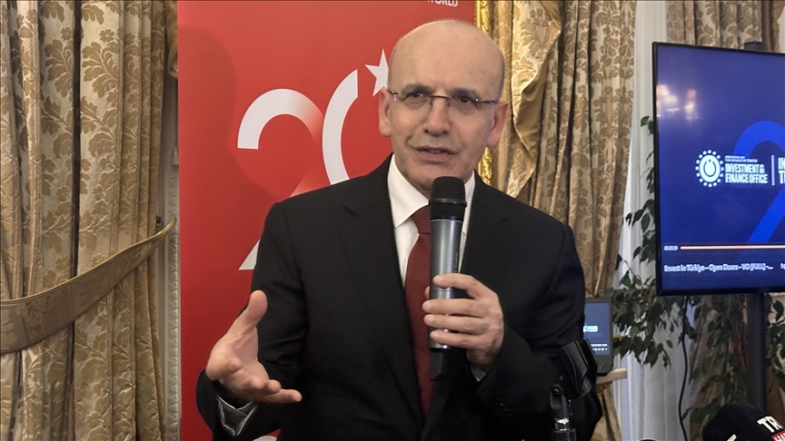 Bakan Şimşek: Orta Doğu'daki savaşın tedarik zincirlerinin yeniden çeşitlenmesine yol açacağını düşünüyorum