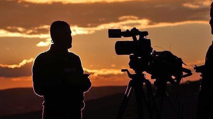 Forcat izraelite shënjestrojnë ekipin televiziv sirian dhe gazetarët në Quneitra