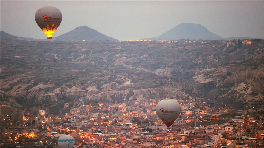 Kapadokya'nın masalsı coğrafyası film üssü oluyor