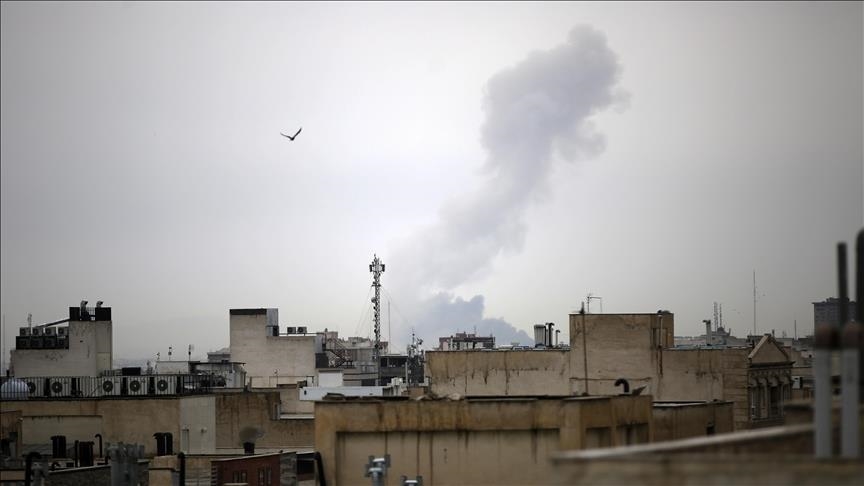 Amerîka û Îsraîlê li aliyê rojhilat û roajavayê Tehranê êrîş birin ser cî û warên nifûsa wan zêde ye