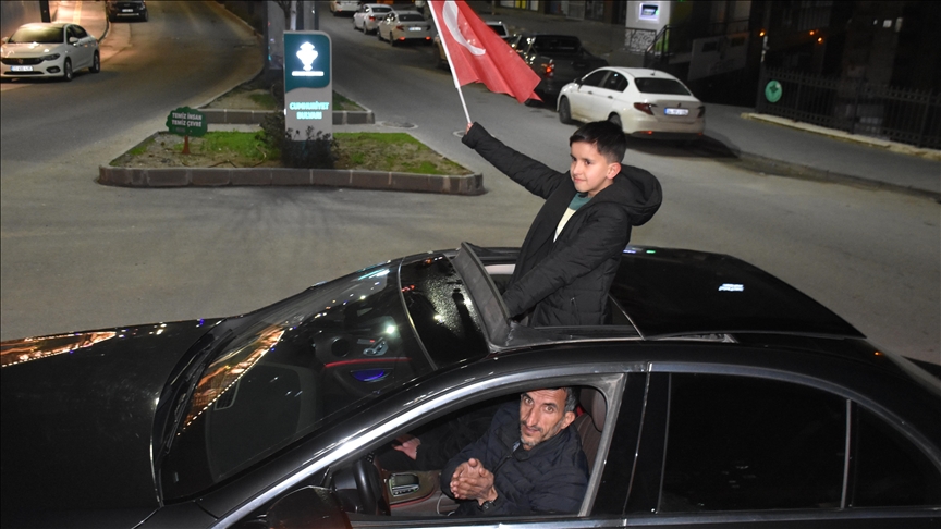 Li Şirnexê serkeftina tîma neteweyî bi coş hat pîrozkirin