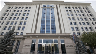 Geleceğin kadın liderlerine "münazara eğitimi"